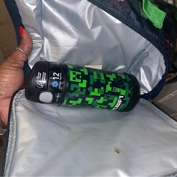 Thermos Kids Lunch Box - Green and Black - Picture 2 of 3